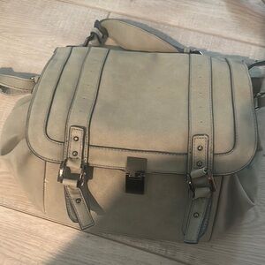 Stylish saddle crossbody bad